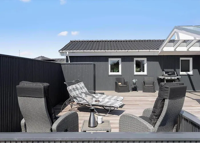 Lk1896-lokken-ostergardsvej-55 Holiday home *